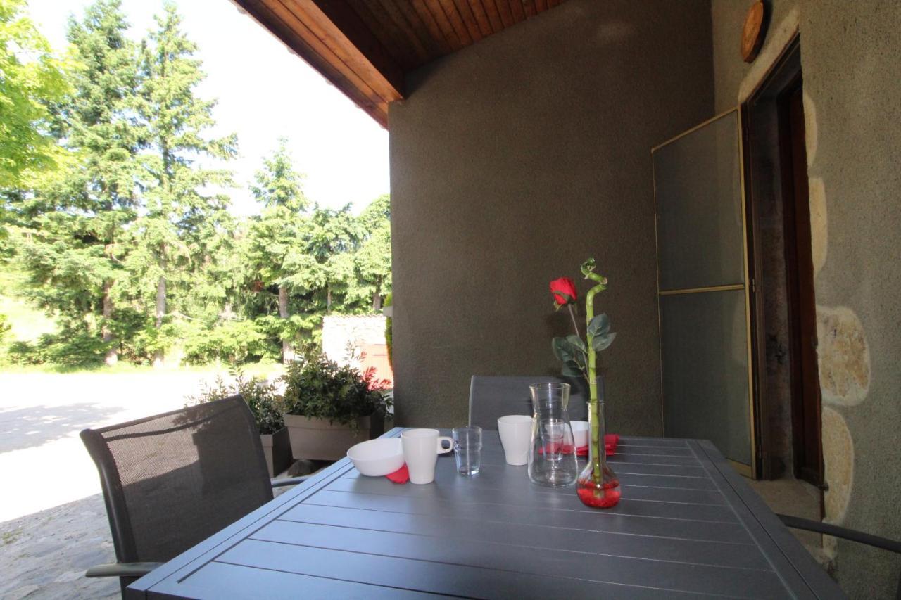 Gites A La Ferme De Bacon Saint-Sylvestre  Εξωτερικό φωτογραφία